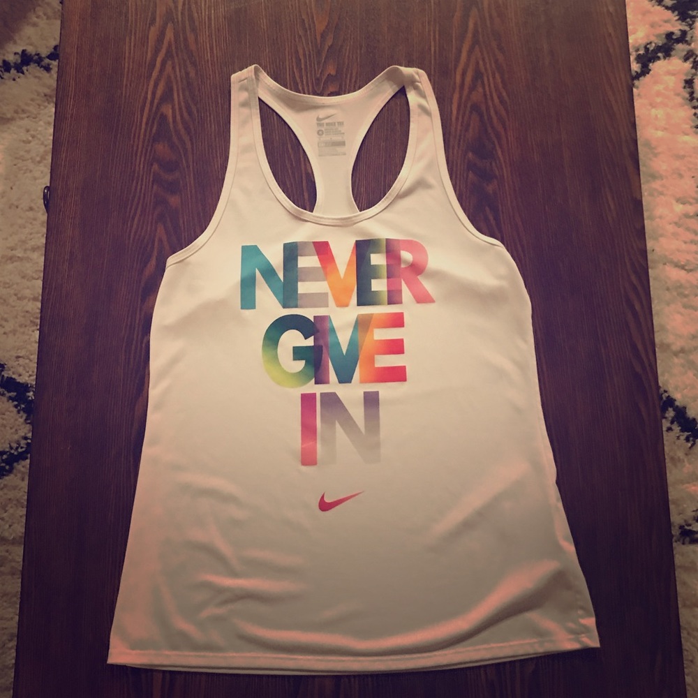 Nike workout tank - Never Give In
